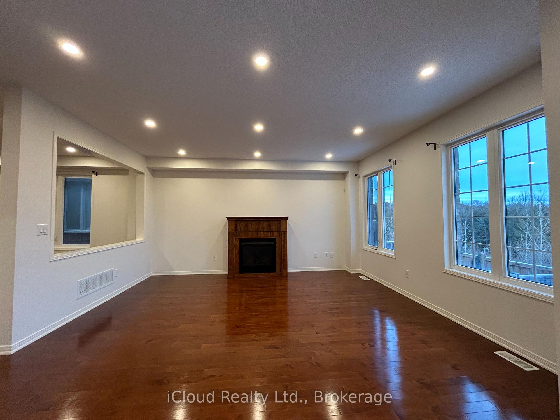 Photo 2 of 2381 Secreto Drive, Oshawa, Windfields — HOMEH