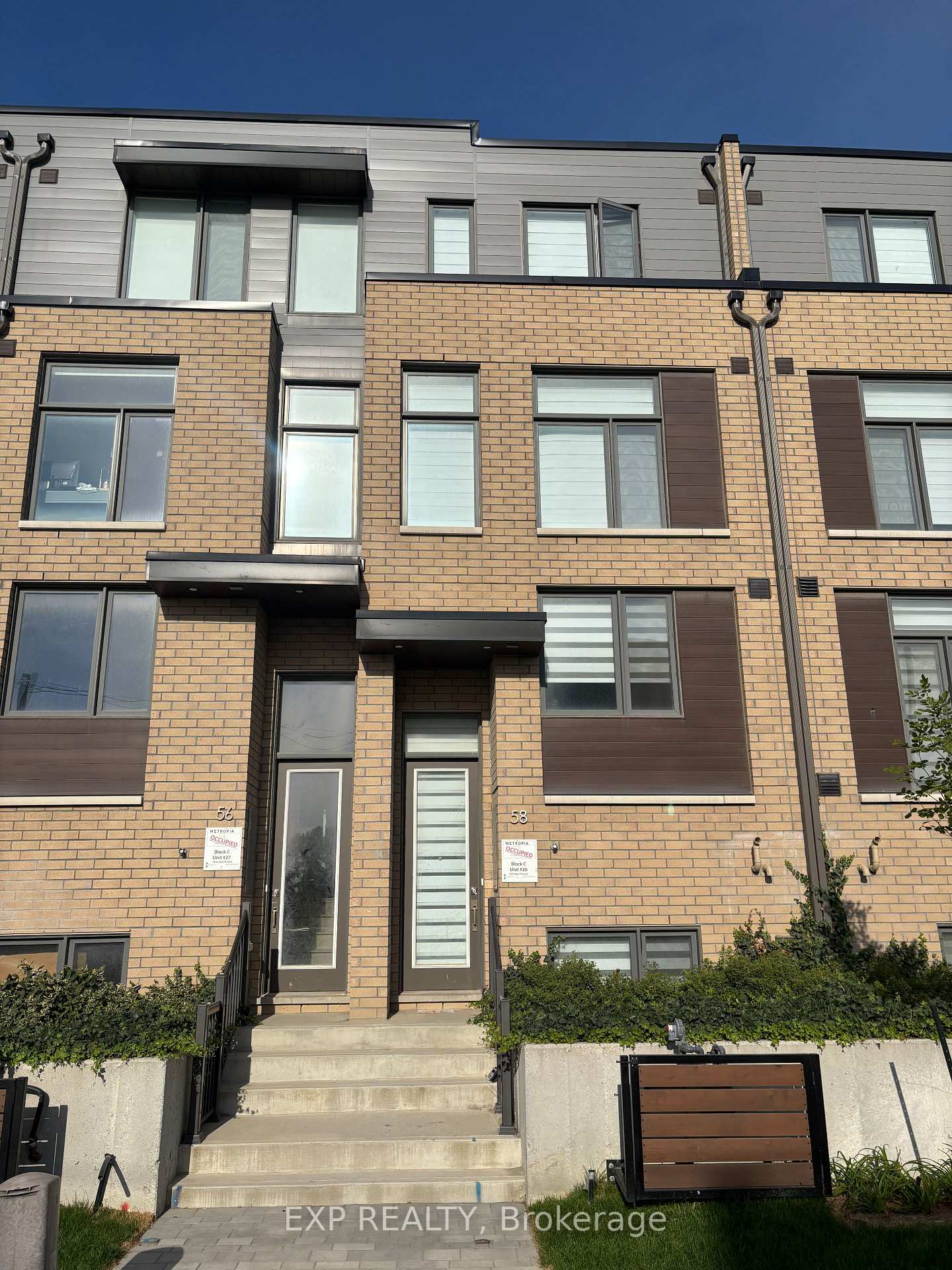 Photo 11 of 58 Hooyo Terrace, Toronto, Englemount-Lawrence — HOMEH