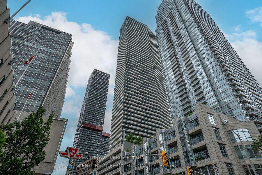 Photo 1 of Unit 3108, 2221 Yonge Street, Toronto, Mount Pleasant West — HOMEH