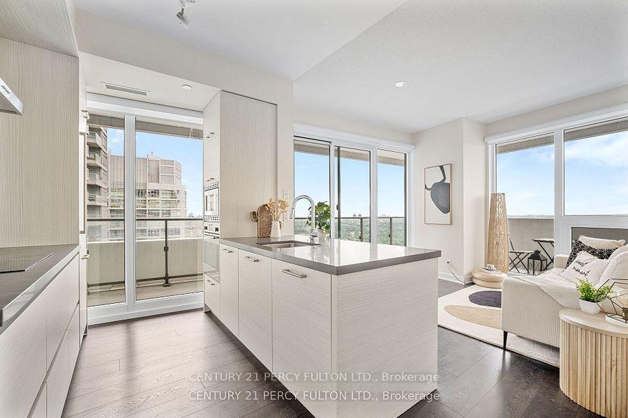 Photo 4 of Unit 3108, 2221 Yonge Street, Toronto, Mount Pleasant West — HOMEH