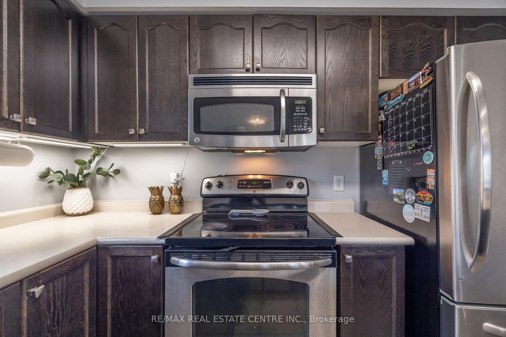 Photo 2 of Unit 94, 105 Pinnacle Drive, Kitchener — HOMEH