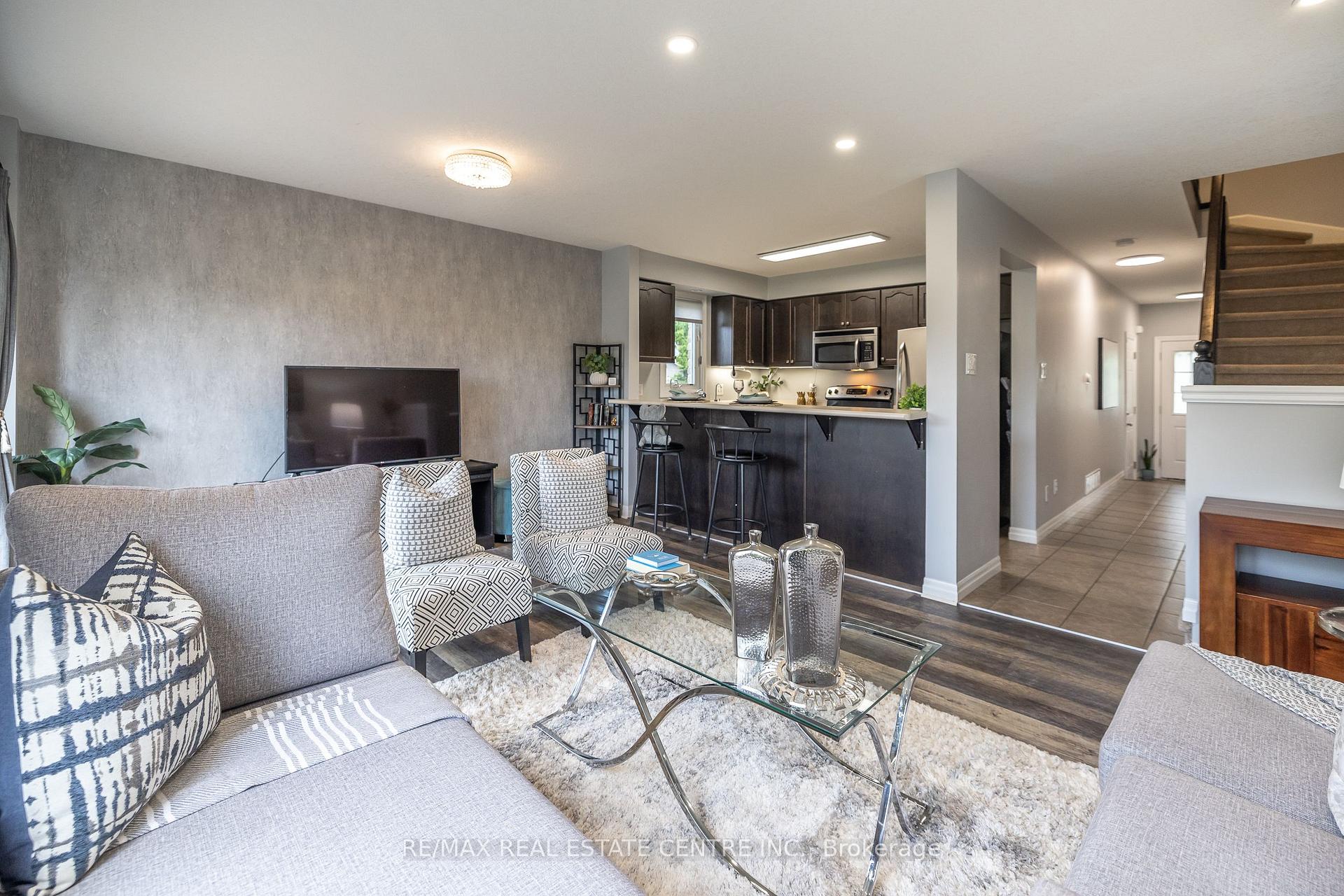 Photo 17 of Unit 94, 105 Pinnacle Drive, Kitchener — HOMEH