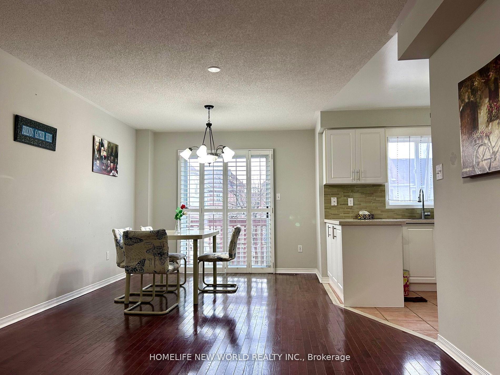 Photo 10 of 65 Warren Bradley Street, Markham, Berczy — HOMEH