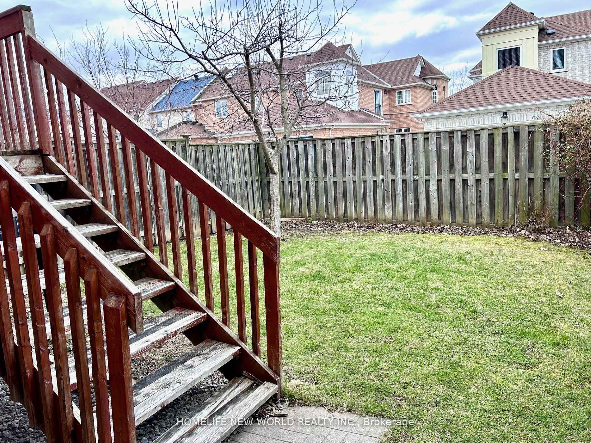 Photo 11 of 65 Warren Bradley Street, Markham, Berczy — HOMEH