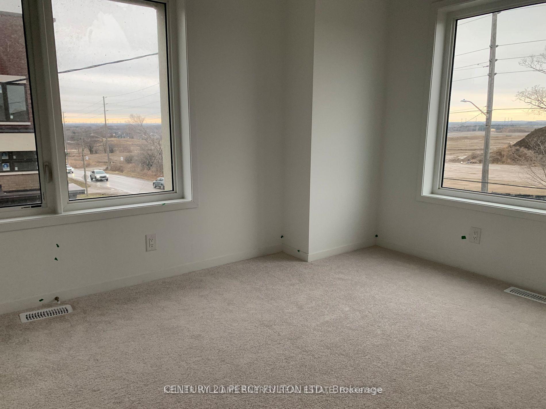 Photo 22 of 741 Conlin Rd E, Oshawa, Samac — HOMEH