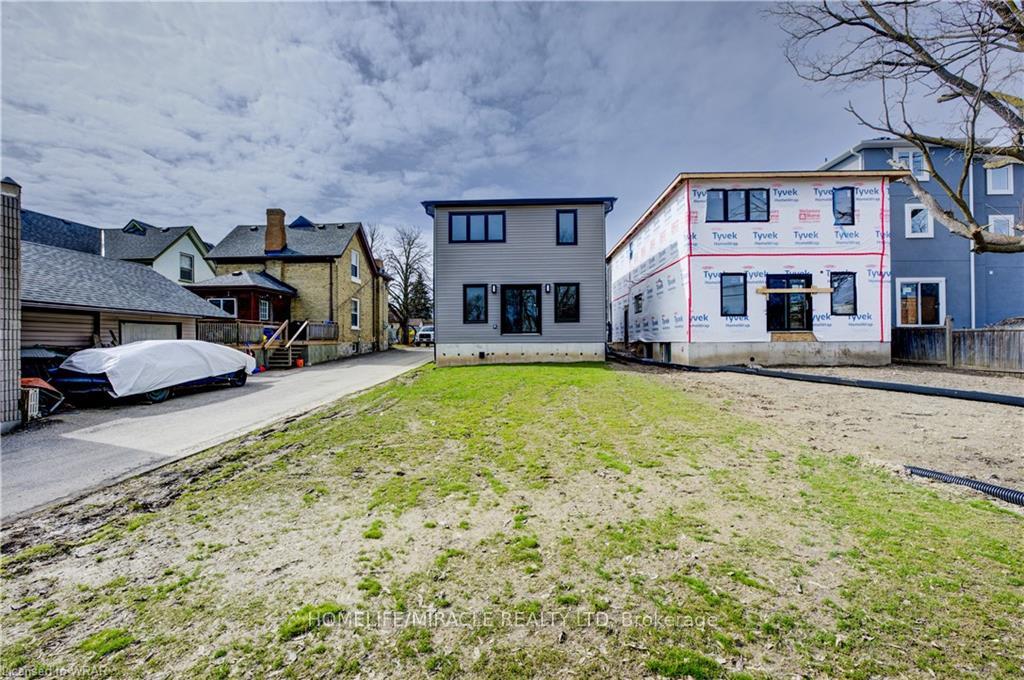 Photo 8 of Unit 2-Lower, 160 Weber Street, Kitchener — HOMEH