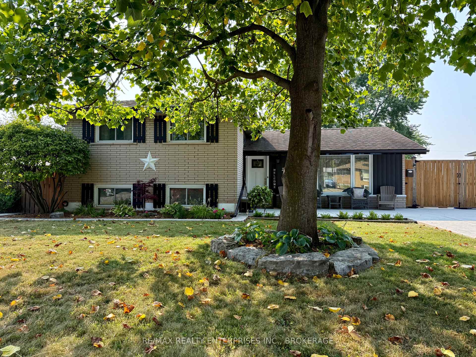 Front of 20 Karen Crescent