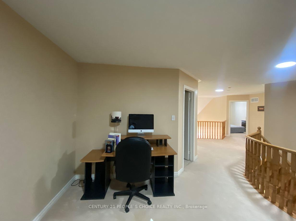 Photo 42 of 21 Trailside Walk, Brampton, Bramalea North Industrial — HOMEH