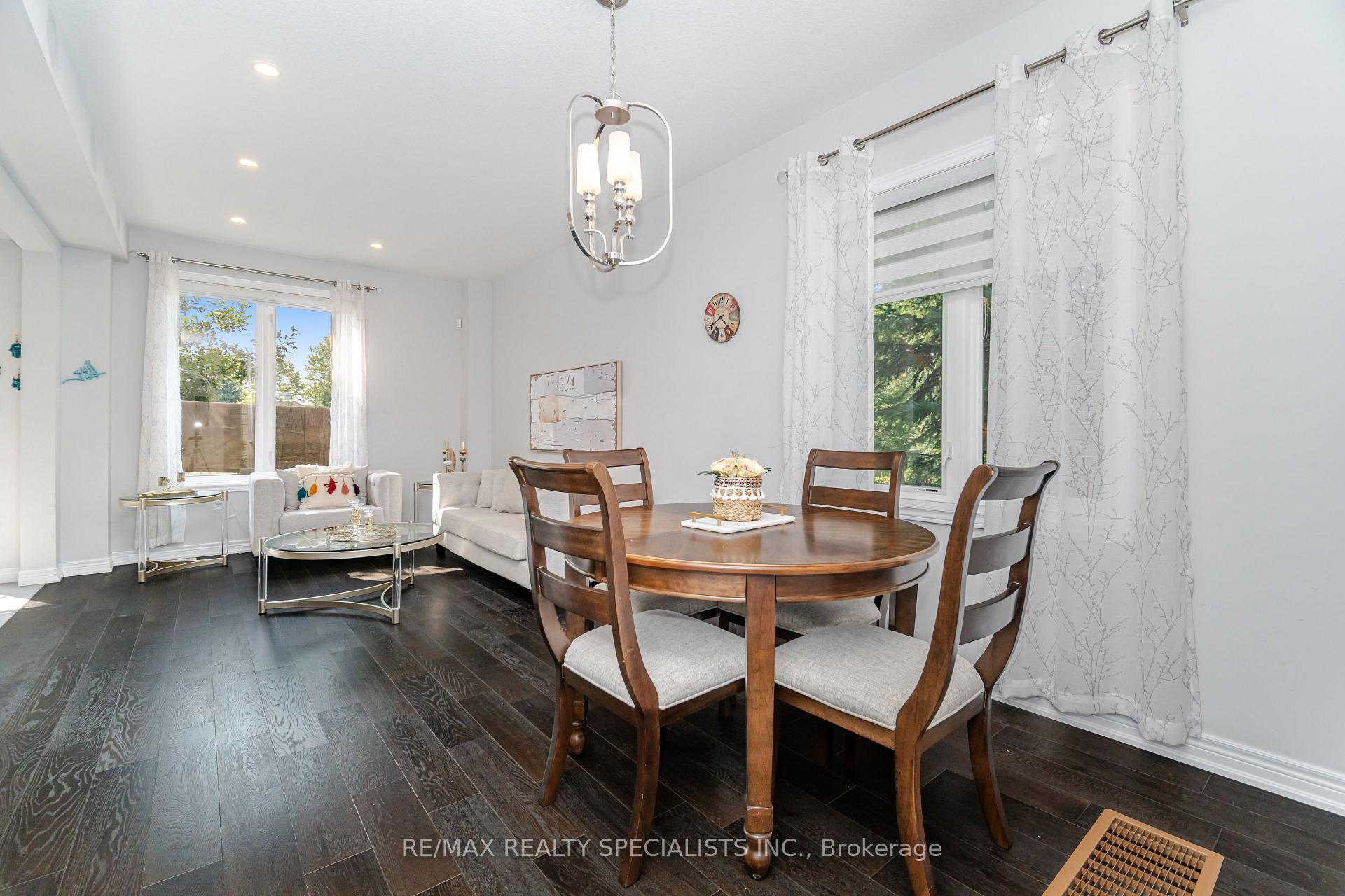 Photo 25 of Unit 6, 90 Raymond Road, Hamilton, Meadowlands — HOMEH