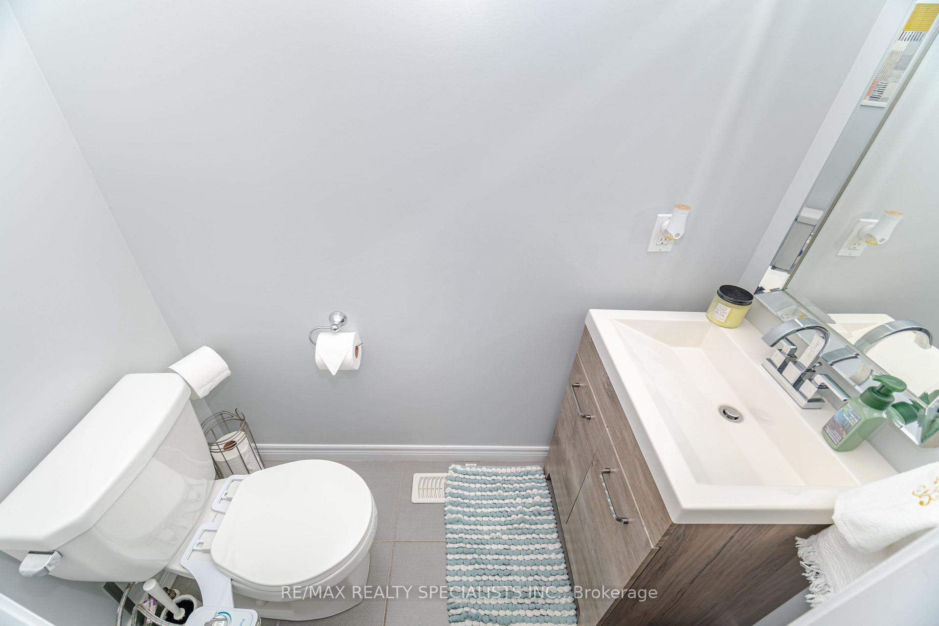 Photo 18 of Unit 6, 90 Raymond Road, Hamilton, Meadowlands — HOMEH