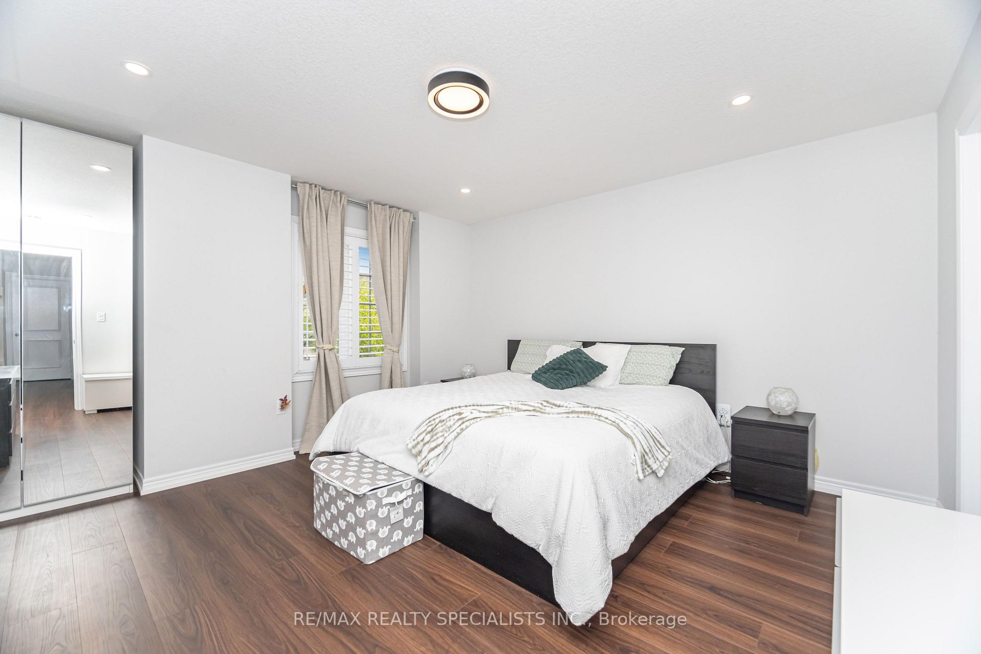 Photo 20 of Unit 6, 90 Raymond Road, Hamilton, Meadowlands — HOMEH