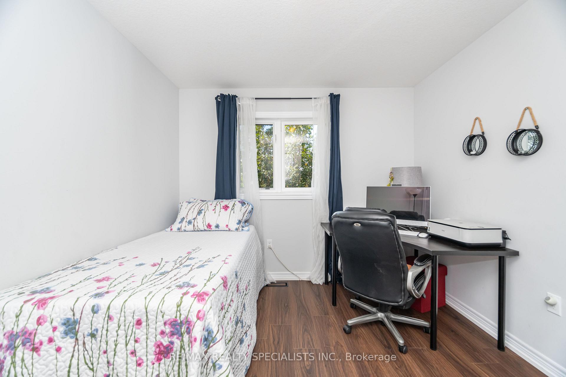 Photo 34 of Unit 6, 90 Raymond Road, Hamilton, Meadowlands — HOMEH
