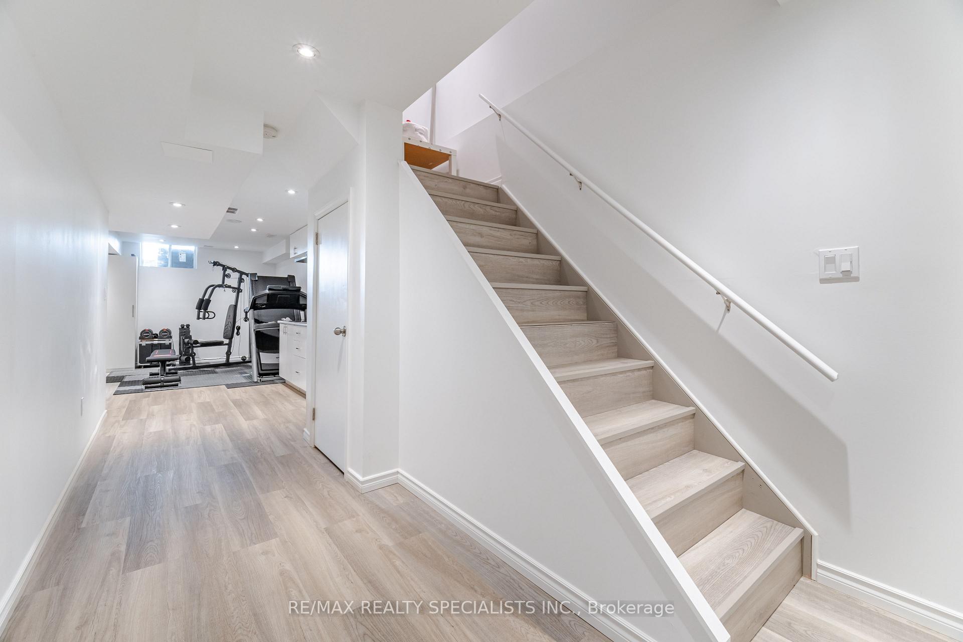 Photo 32 of Unit 6, 90 Raymond Road, Hamilton, Meadowlands — HOMEH