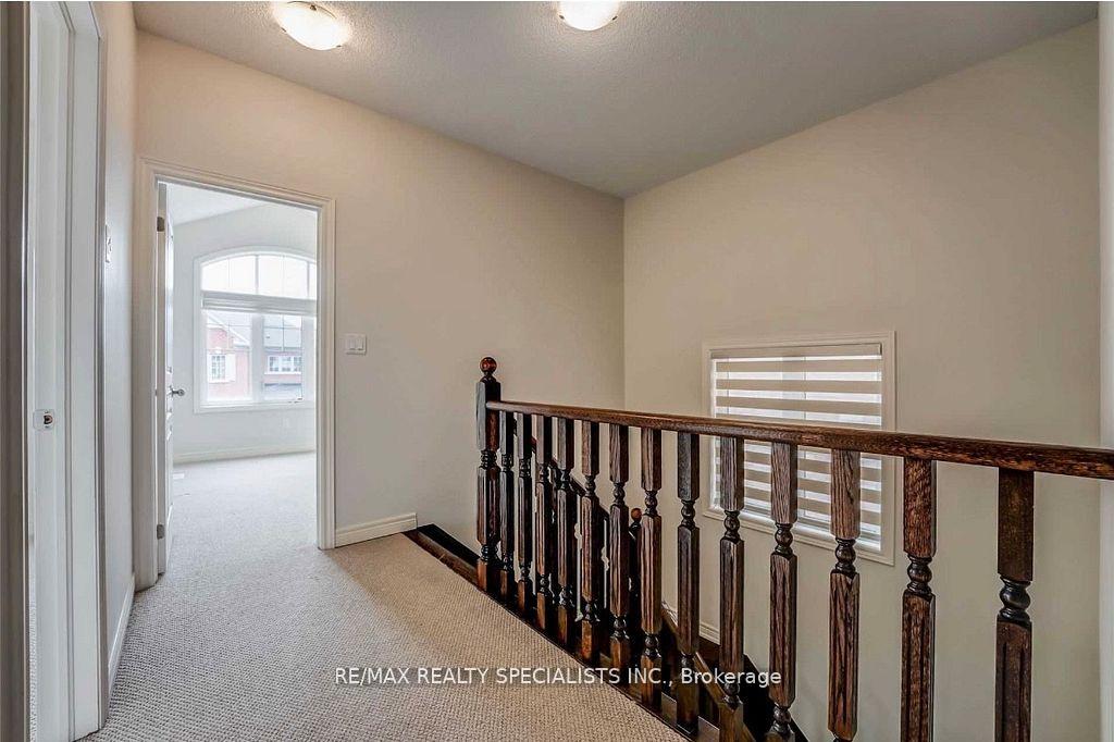 Photo 12 of 76 Humberstone Crescent, Brampton, Northwest Brampton — HOMEH