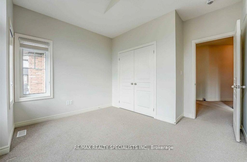 Photo 24 of 76 Humberstone Crescent, Brampton, Northwest Brampton — HOMEH