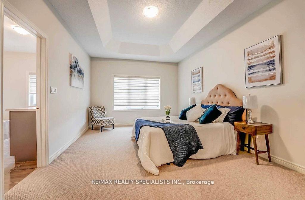 Photo 21 of 76 Humberstone Crescent, Brampton, Northwest Brampton — HOMEH