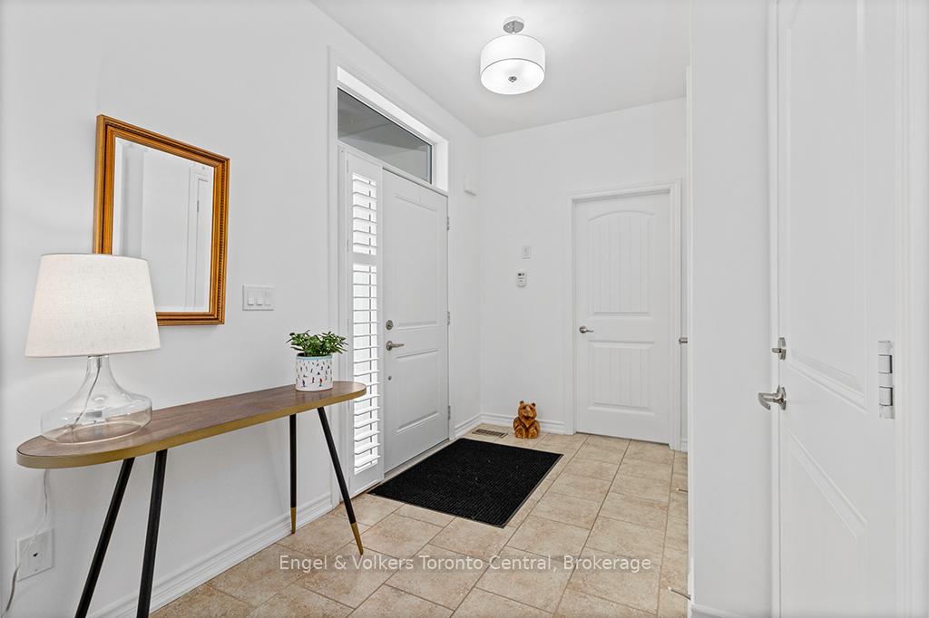 Photo 3 of 48 Lett Avenue, Collingwood — HOMEH