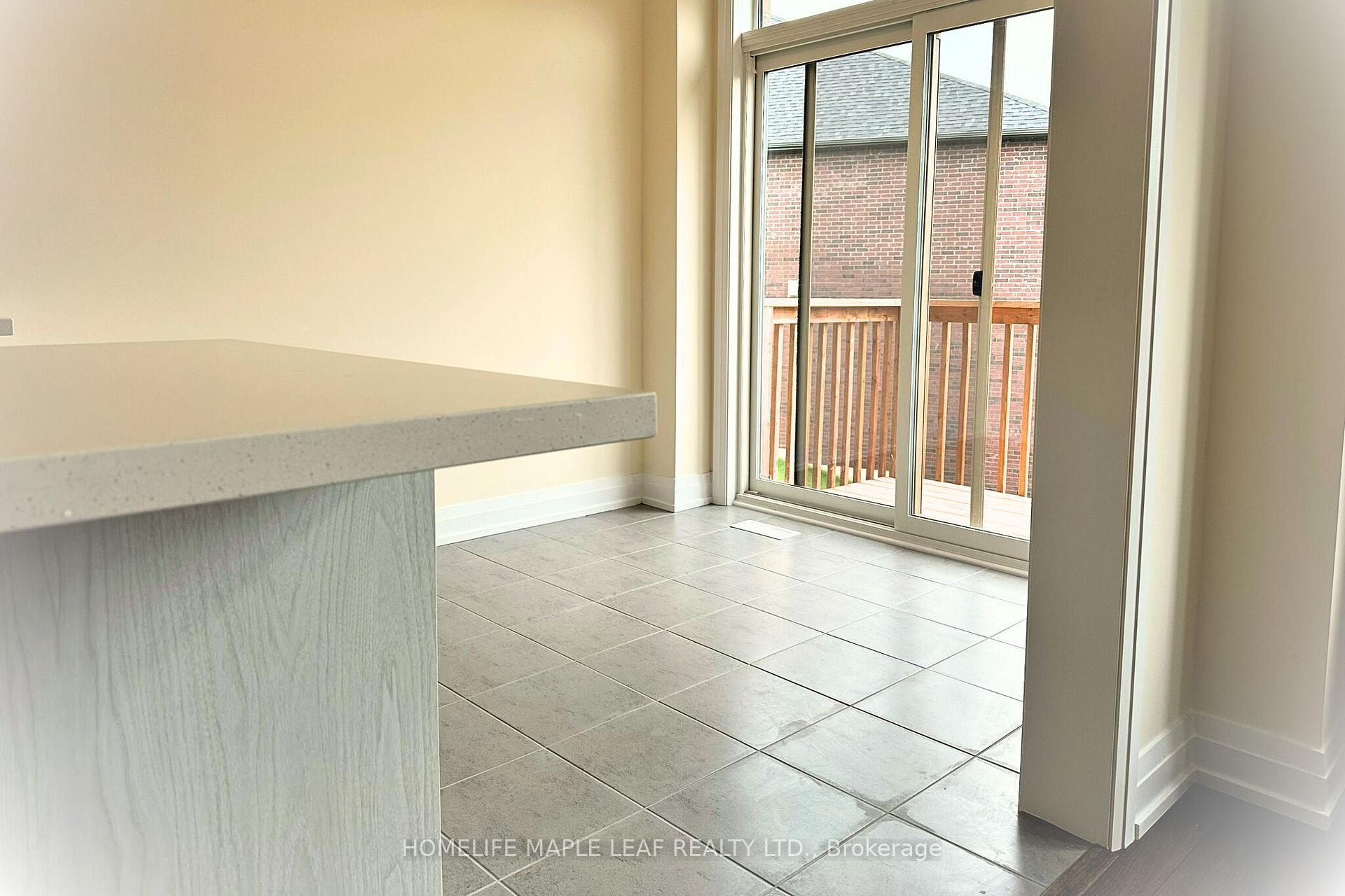 Photo 18 of 54 Bearberry Road, Springwater, Midhurst — HOMEH