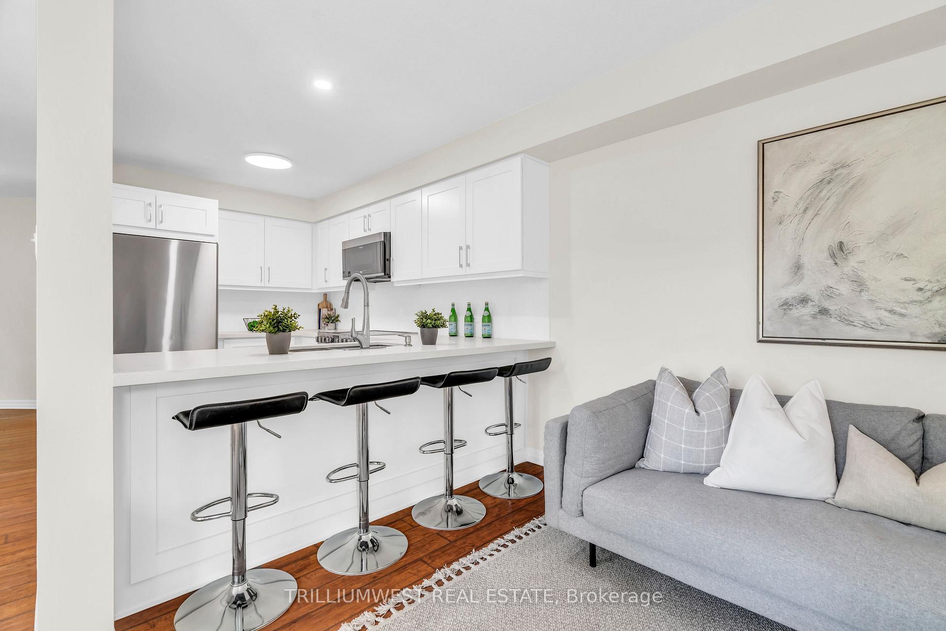 Photo 5 of Unit 35, 105 Pinnacle Drive, Kitchener — HOMEH
