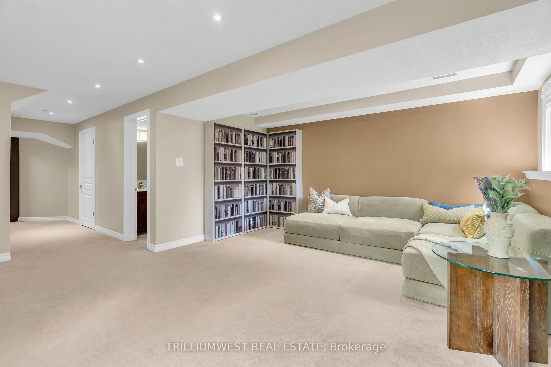 Photo 31 of Unit 35, 105 Pinnacle Drive, Kitchener — HOMEH