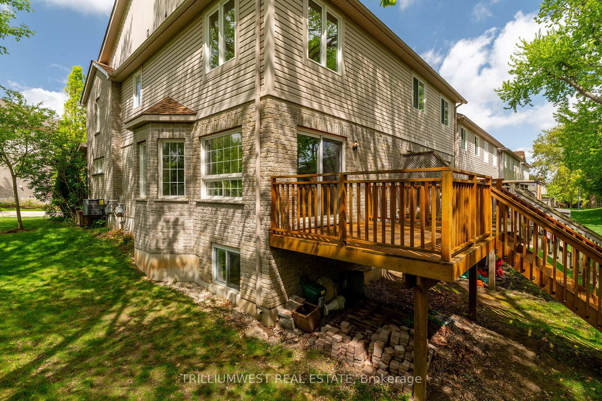 Photo 33 of Unit 35, 105 Pinnacle Drive, Kitchener — HOMEH