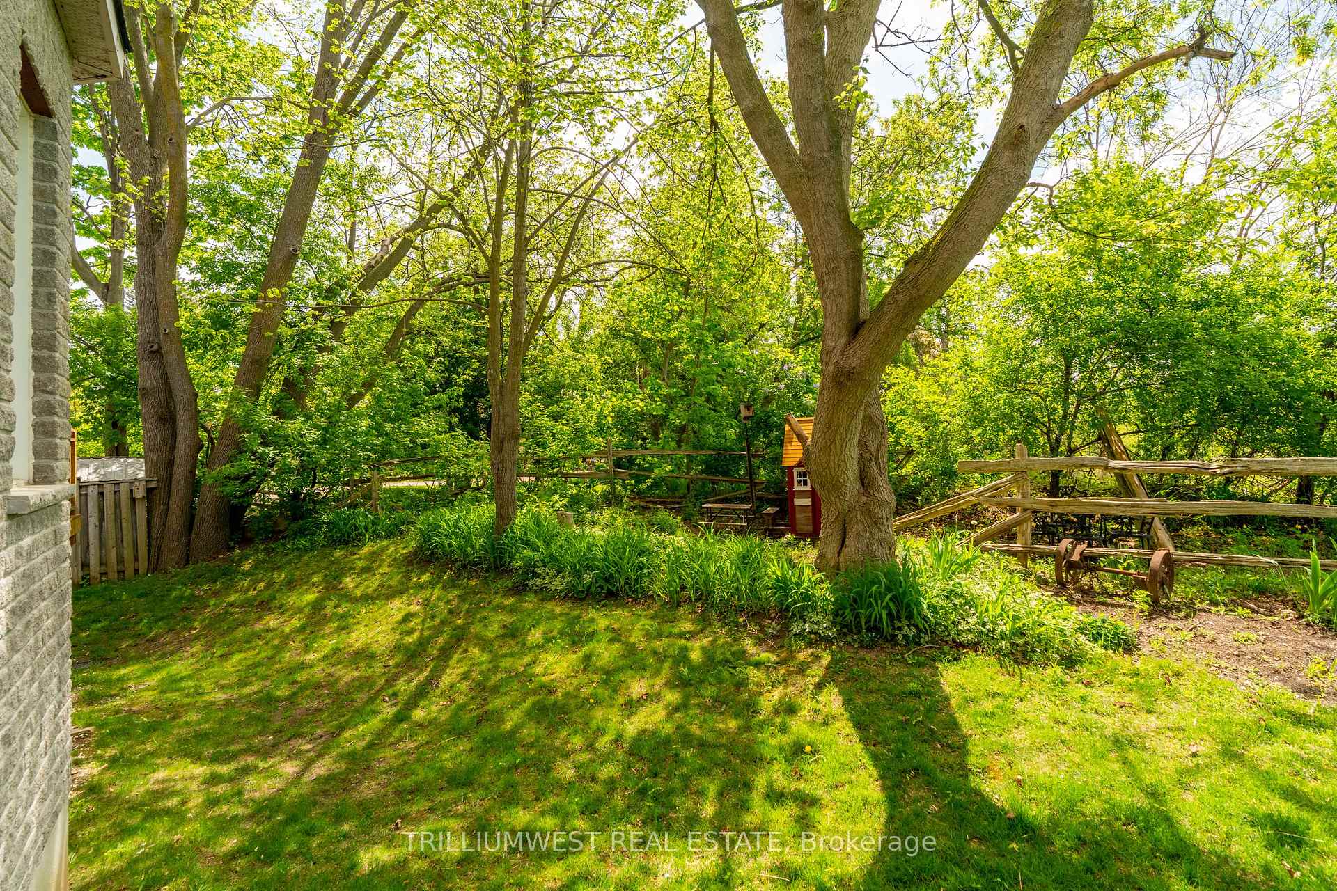 Photo 46 of Unit 35, 105 Pinnacle Drive, Kitchener — HOMEH
