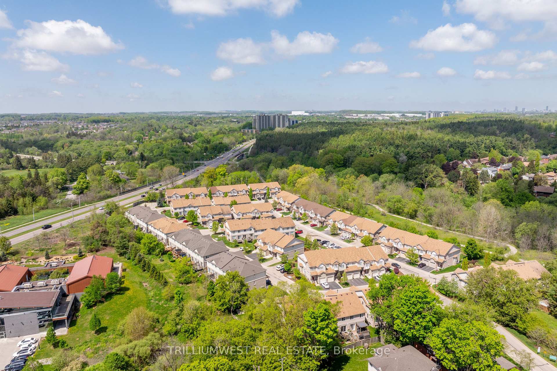 Photo 38 of Unit 35, 105 Pinnacle Drive, Kitchener — HOMEH