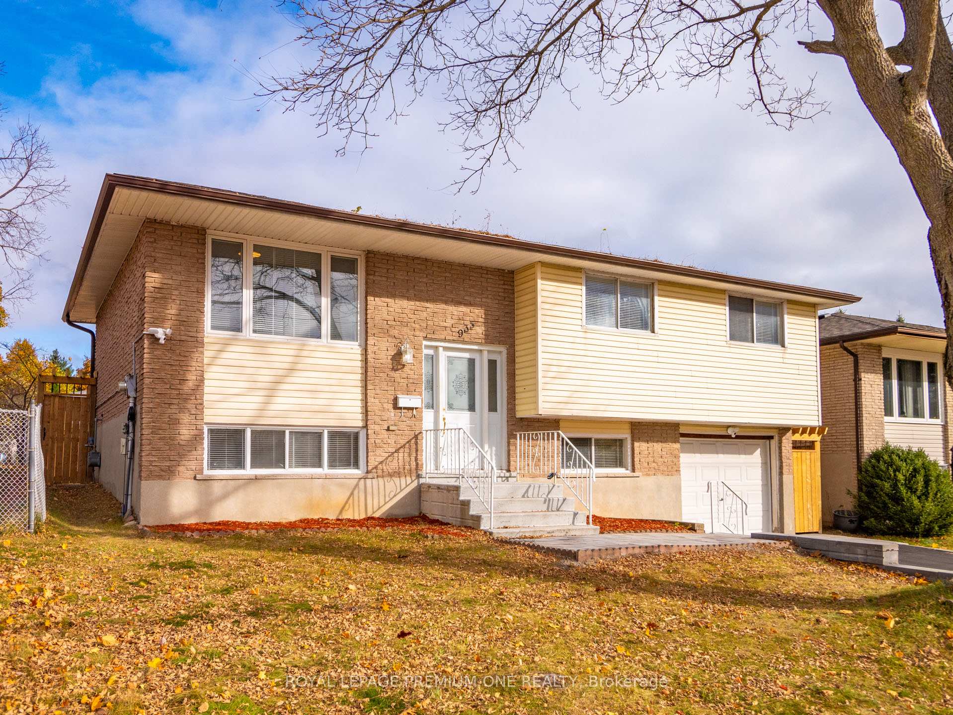 Photo 2 of Unit MAIN, 935 Strasburg Road, Kitchener — HOMEH
