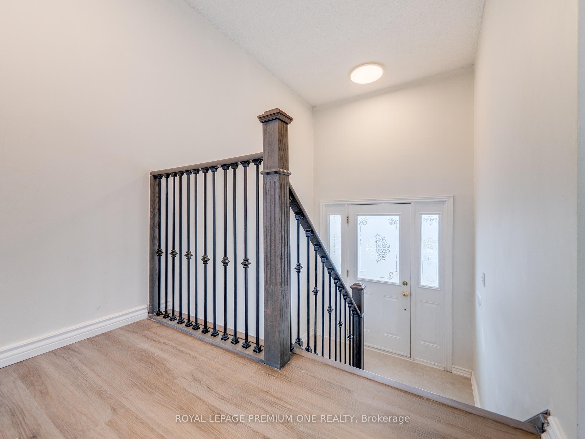 Photo 3 of Unit MAIN, 935 Strasburg Road, Kitchener — HOMEH