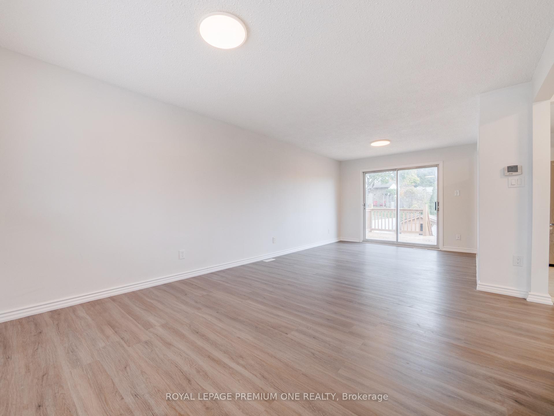 Photo 10 of Unit MAIN, 935 Strasburg Road, Kitchener — HOMEH