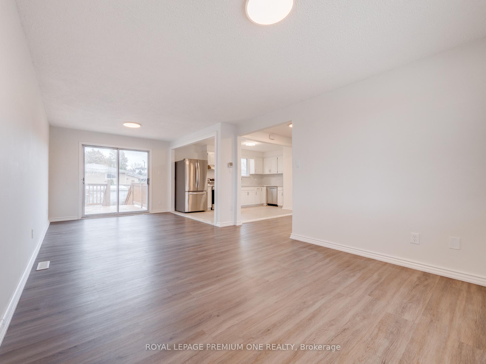 Photo 14 of Unit MAIN, 935 Strasburg Road, Kitchener — HOMEH