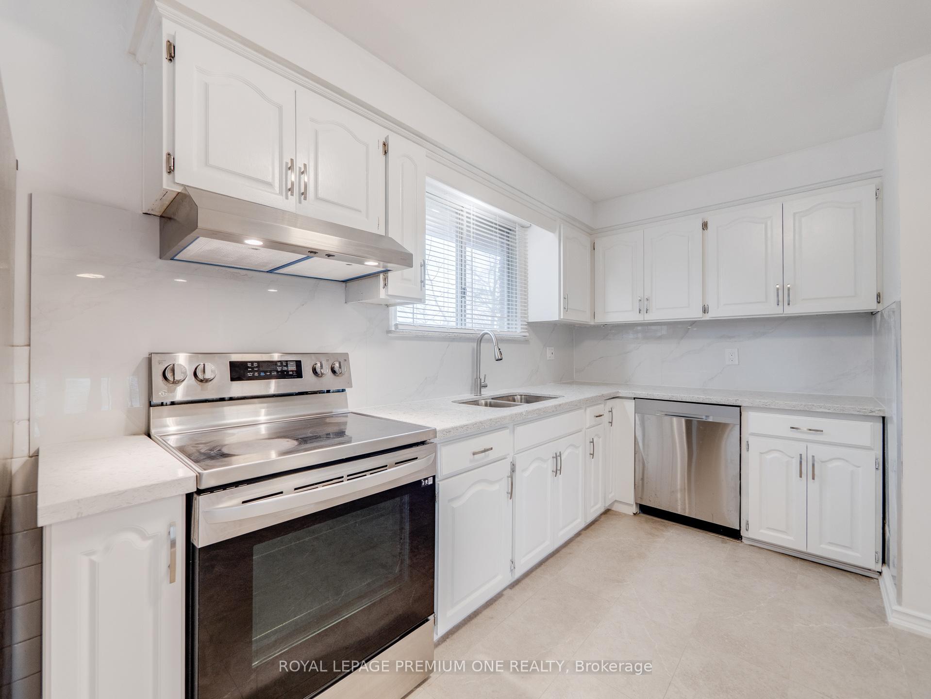 Photo 18 of Unit MAIN, 935 Strasburg Road, Kitchener — HOMEH
