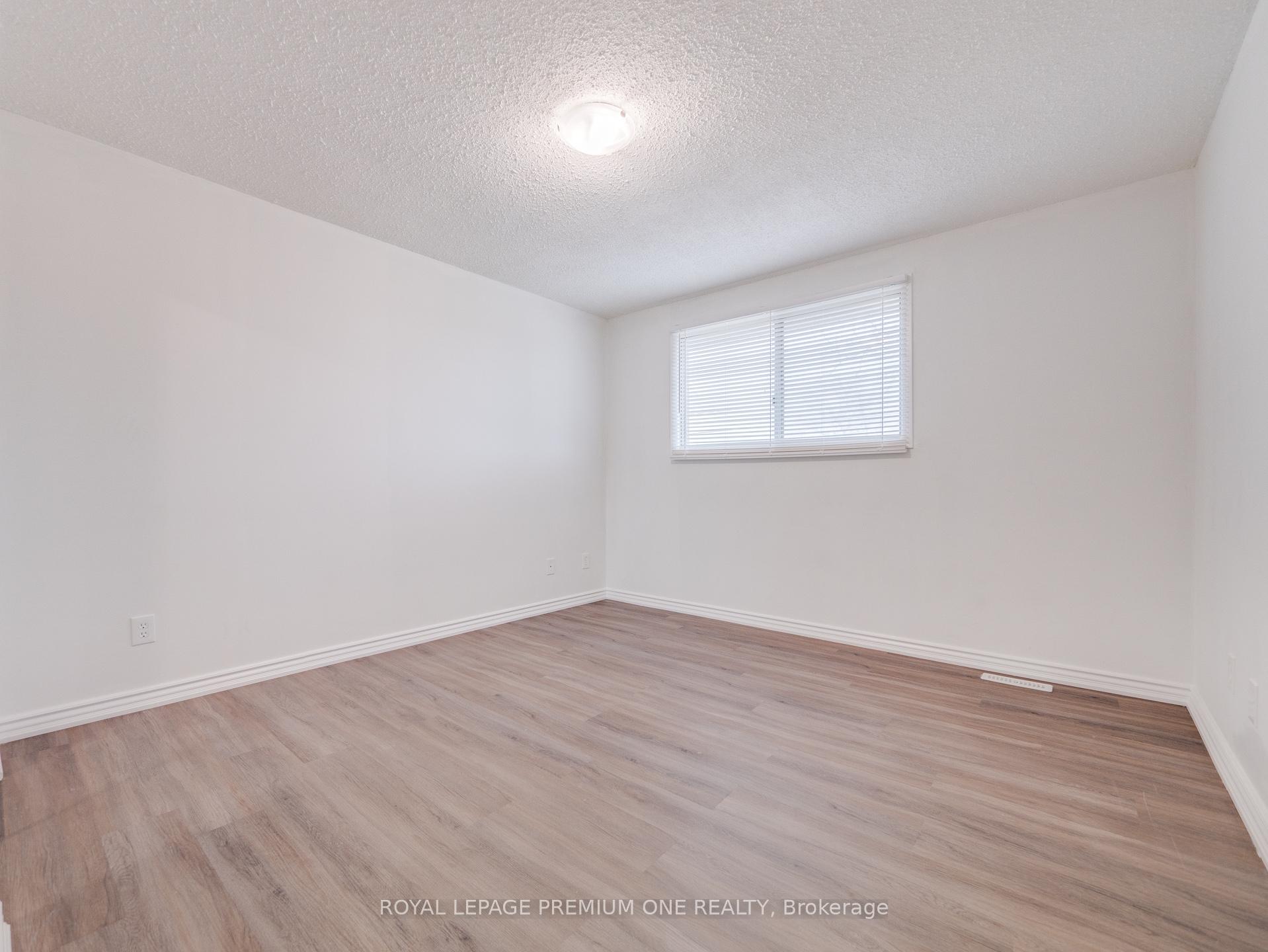 Photo 22 of Unit MAIN, 935 Strasburg Road, Kitchener — HOMEH
