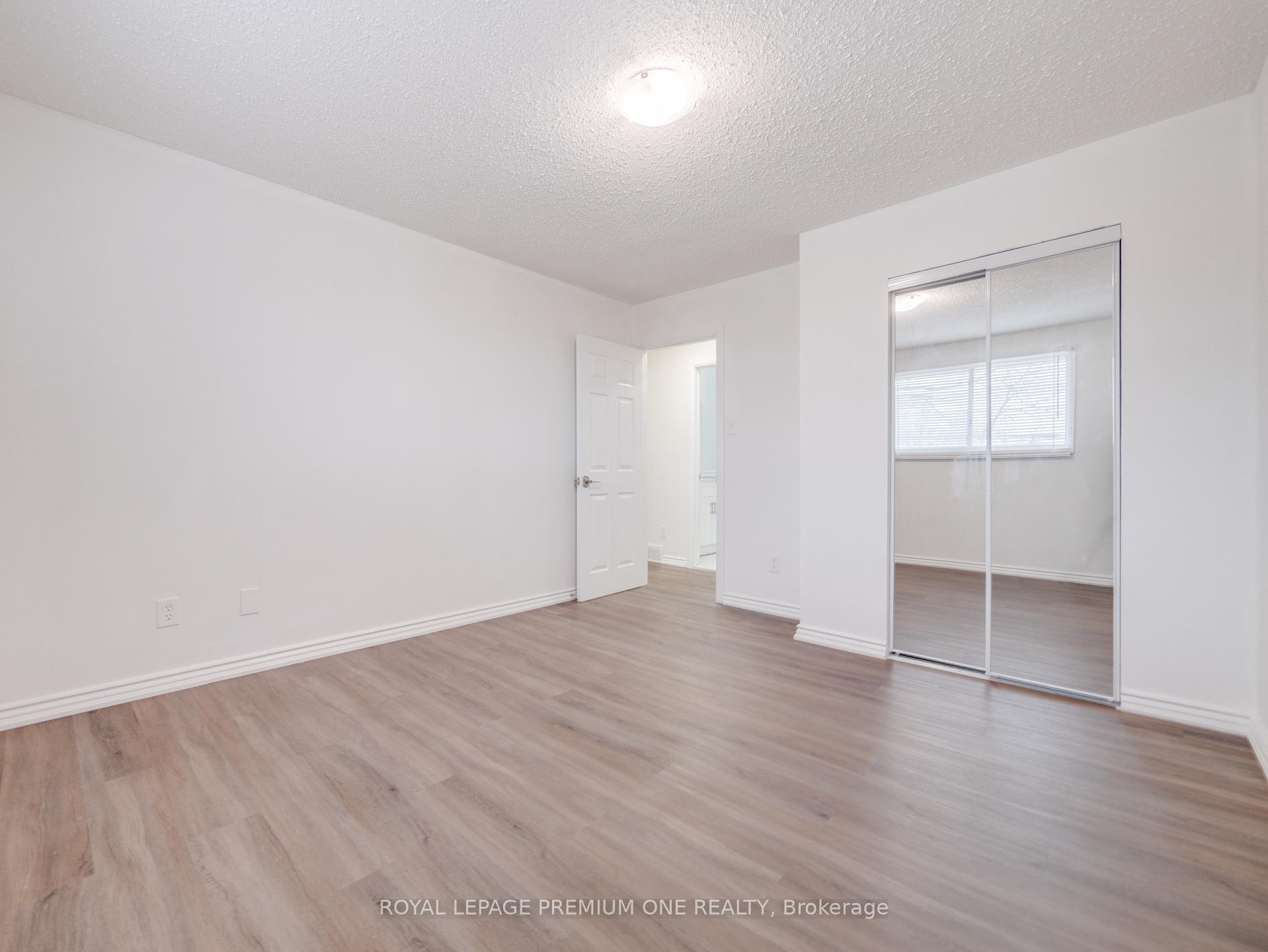 Photo 24 of Unit MAIN, 935 Strasburg Road, Kitchener — HOMEH