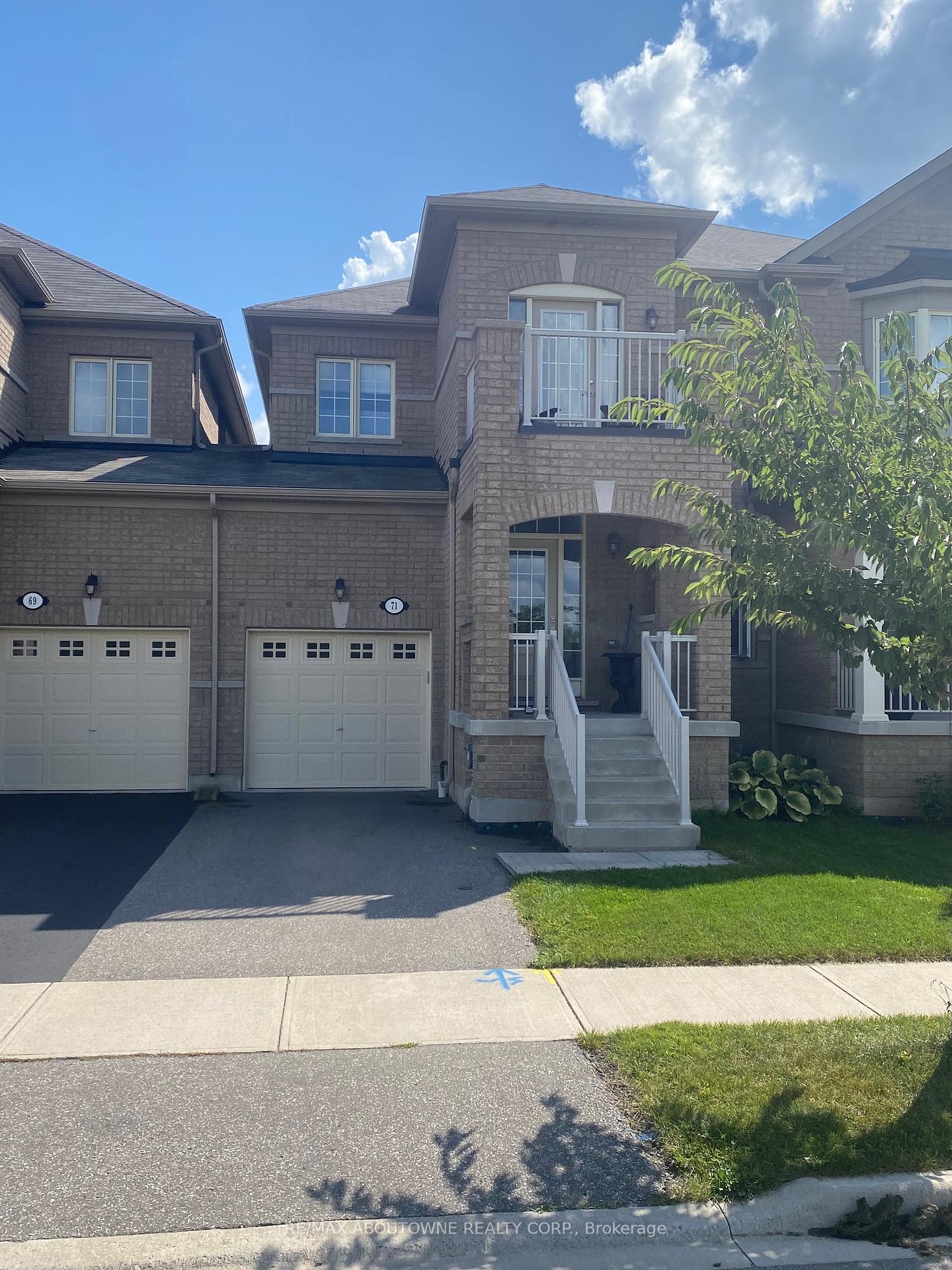 Photo 23 of 71 Fingland Crescent, Hamilton, Waterdown — HOMEH