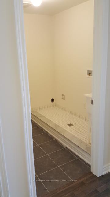 Photo 27 of 71 Fingland Crescent, Hamilton, Waterdown — HOMEH