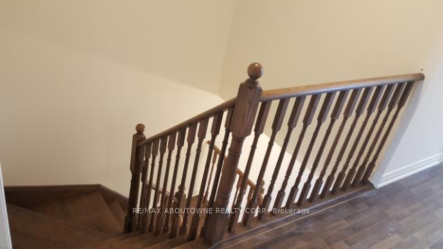 Photo 26 of 71 Fingland Crescent, Hamilton, Waterdown — HOMEH