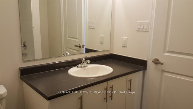 Photo 12 of 71 Fingland Crescent, Hamilton, Waterdown — HOMEH
