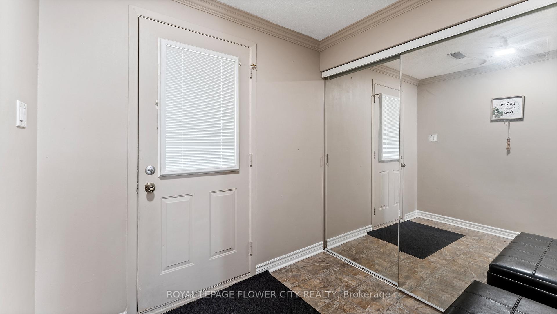 Photo 4 of Unit 16, 365 Pioneer Drive, Kitchener — HOMEH
