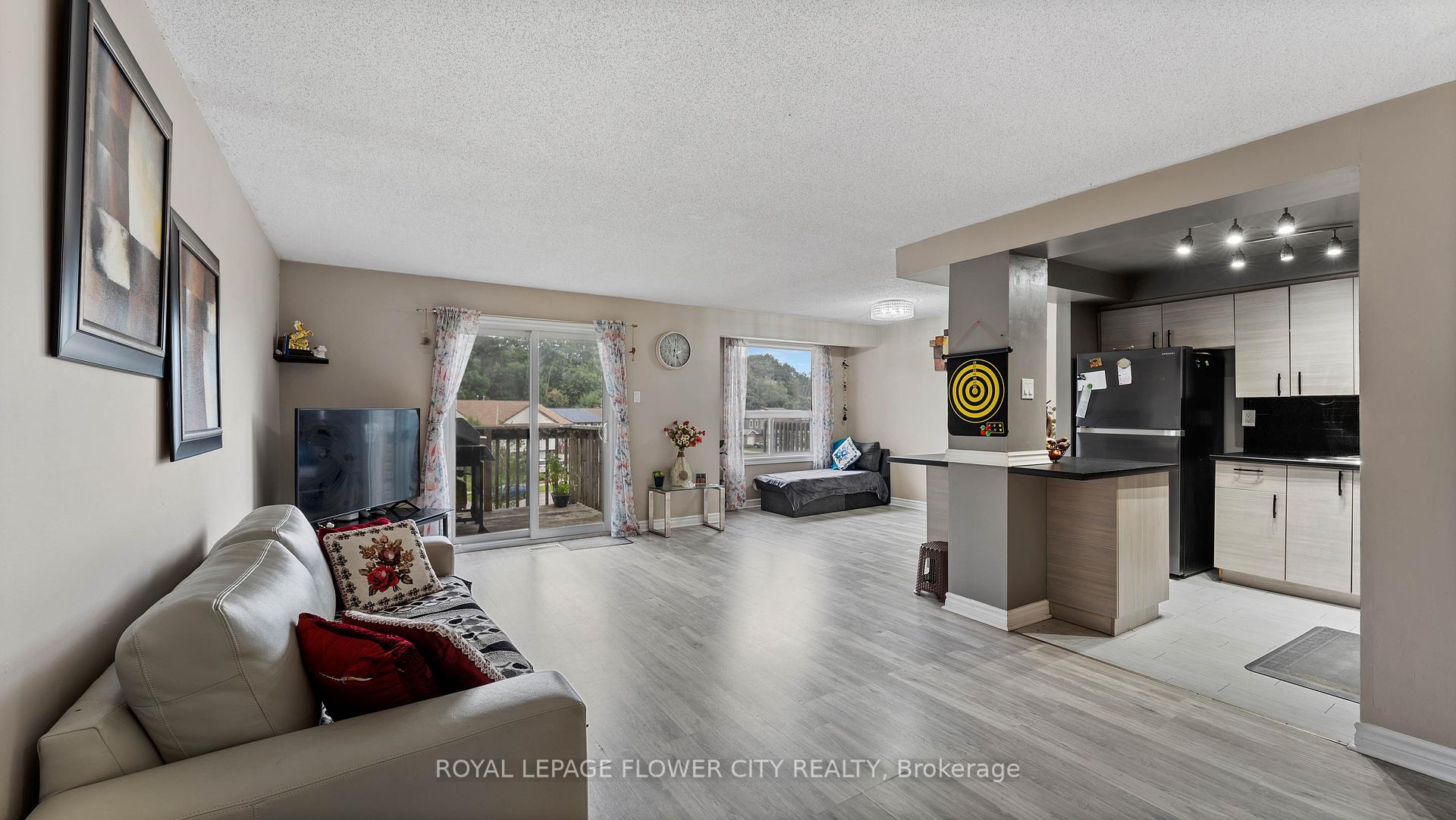 Photo 29 of Unit 16, 365 Pioneer Drive, Kitchener — HOMEH
