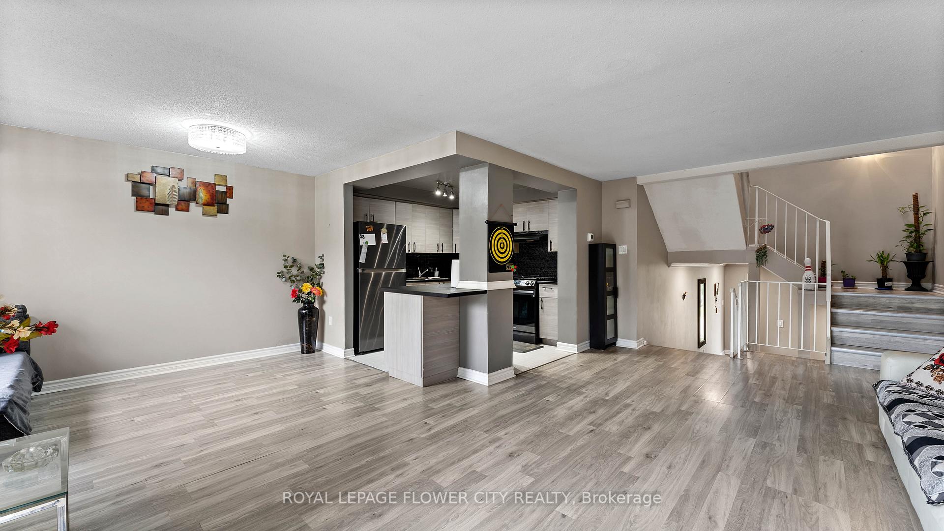 Photo 6 of Unit 16, 365 Pioneer Drive, Kitchener — HOMEH