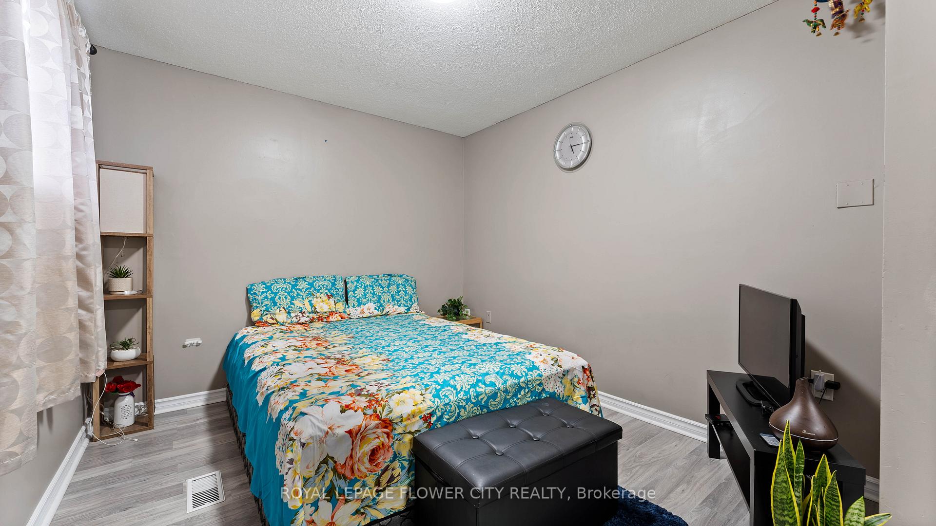 Photo 10 of Unit 16, 365 Pioneer Drive, Kitchener — HOMEH