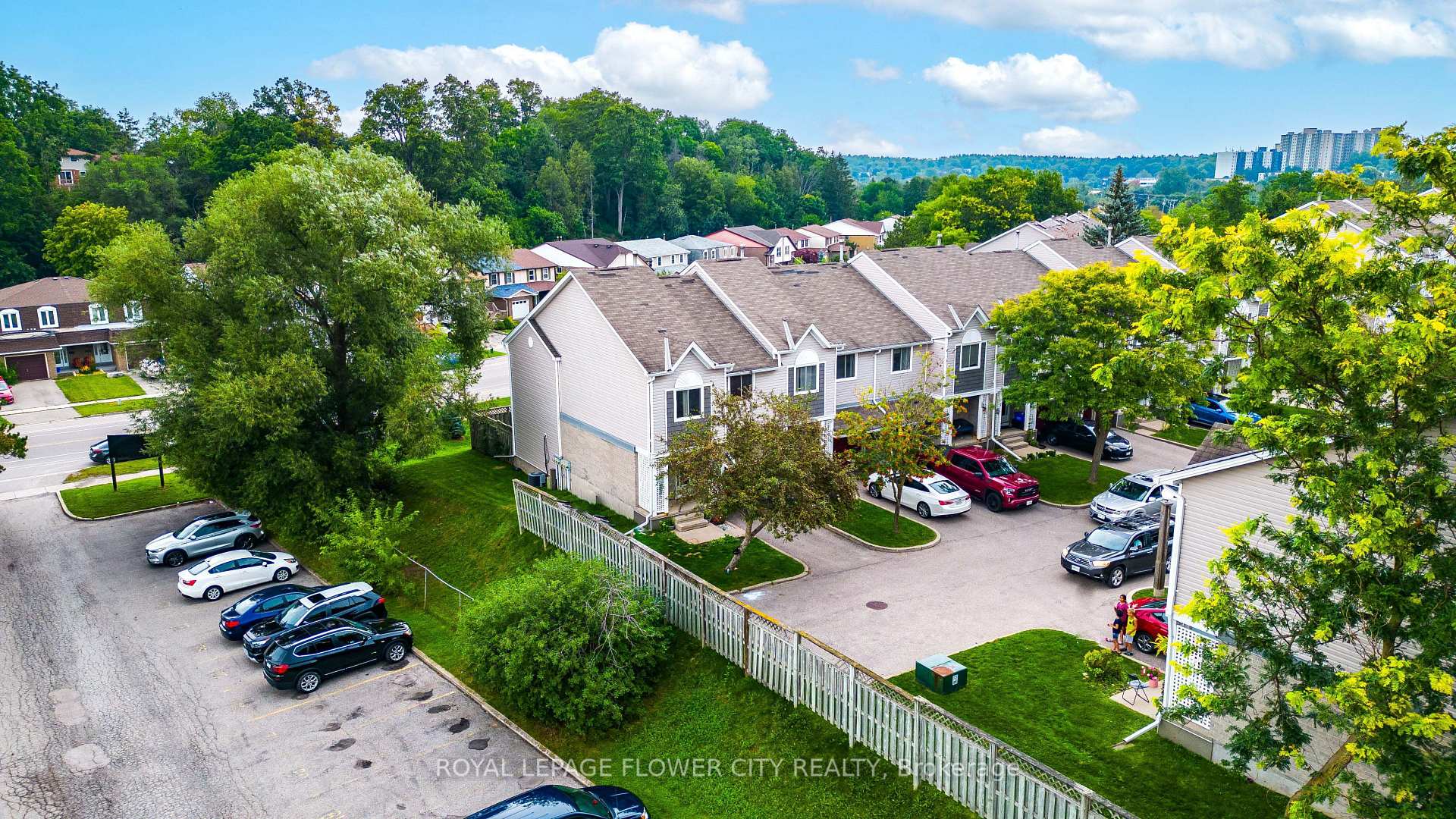 Photo 33 of Unit 16, 365 Pioneer Drive, Kitchener — HOMEH
