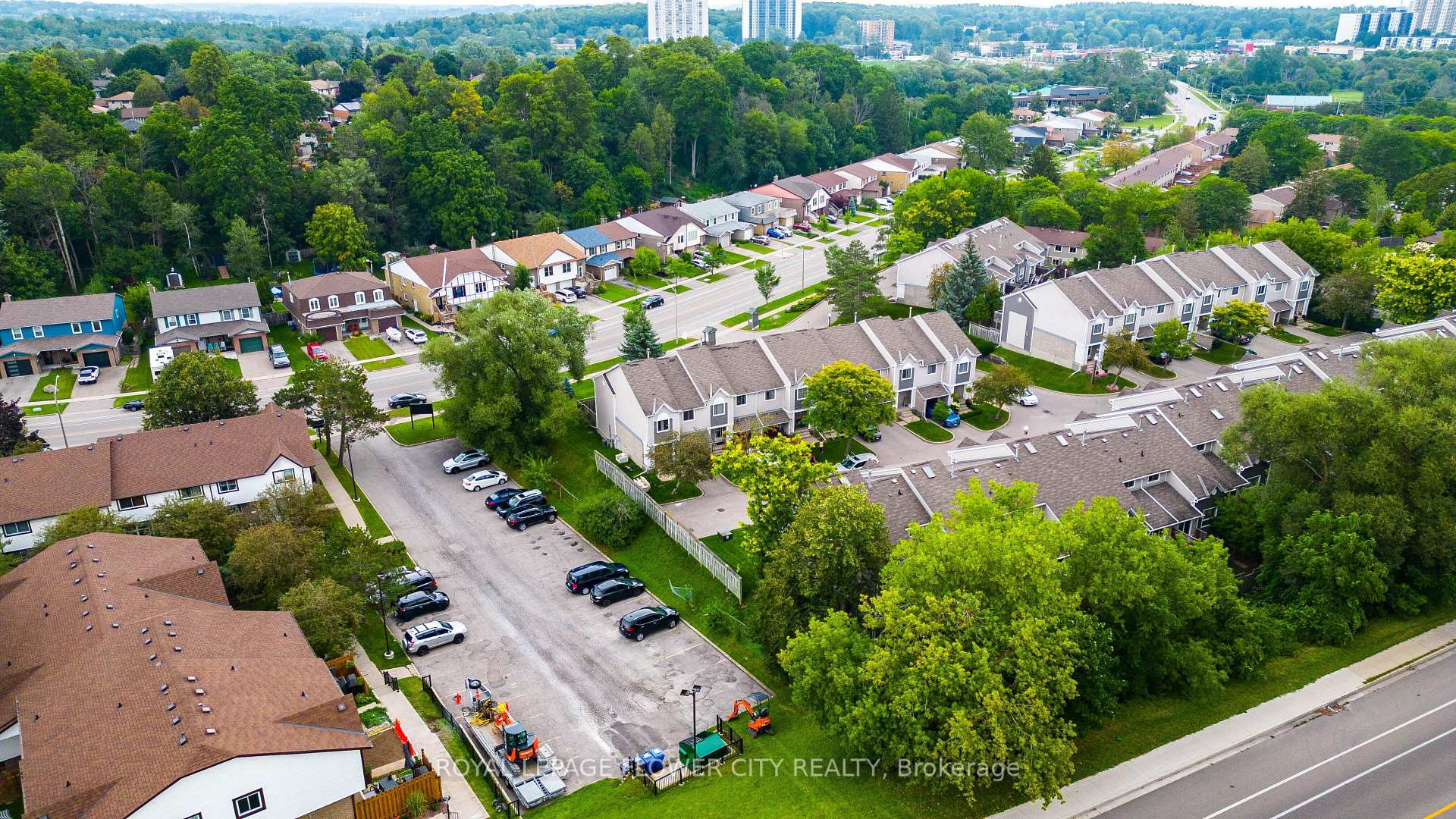 Photo 38 of Unit 16, 365 Pioneer Drive, Kitchener — HOMEH