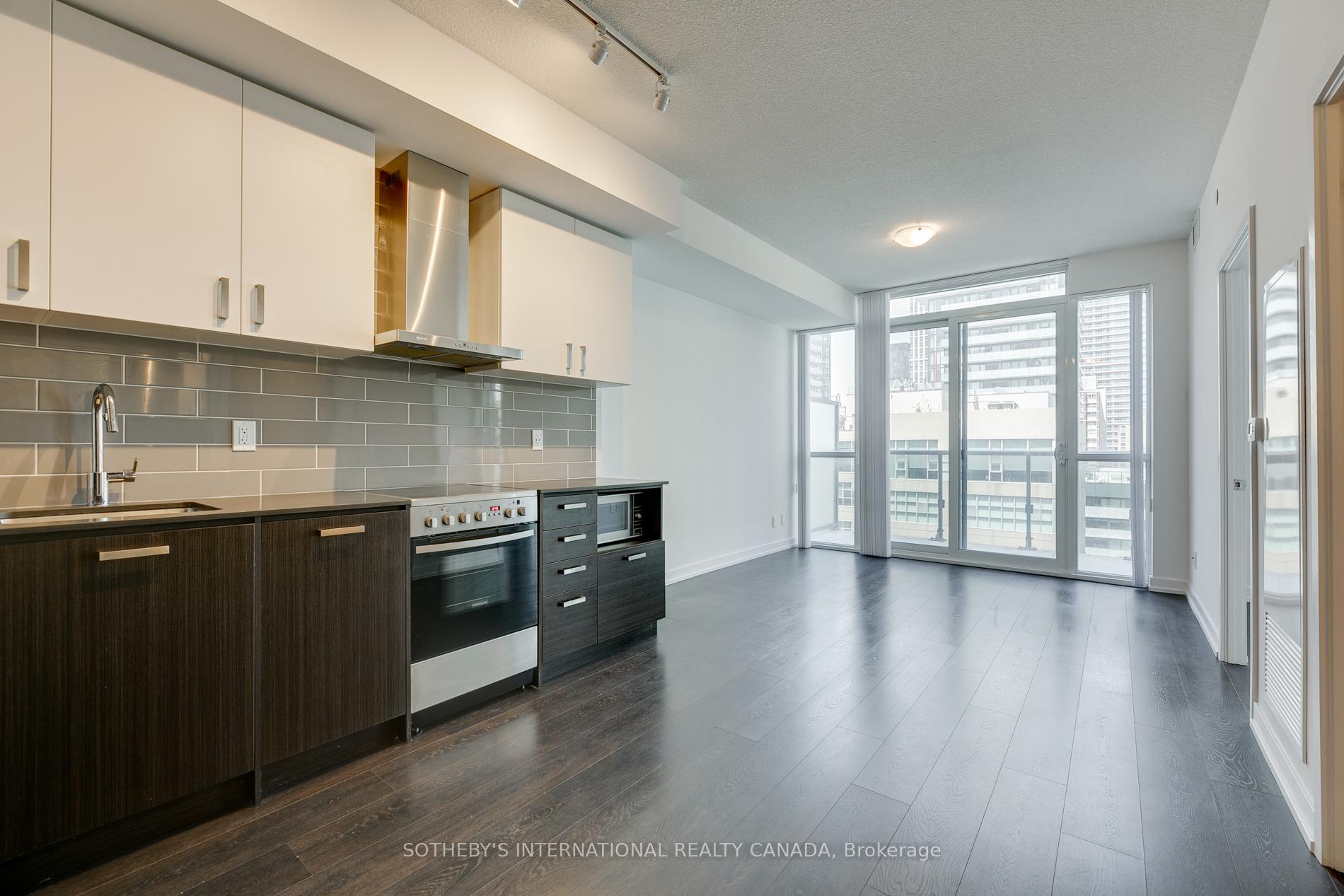 Photo 10 of Unit 904, 125 Redpath Avenue, Toronto, Mount Pleasant West — HOMEH