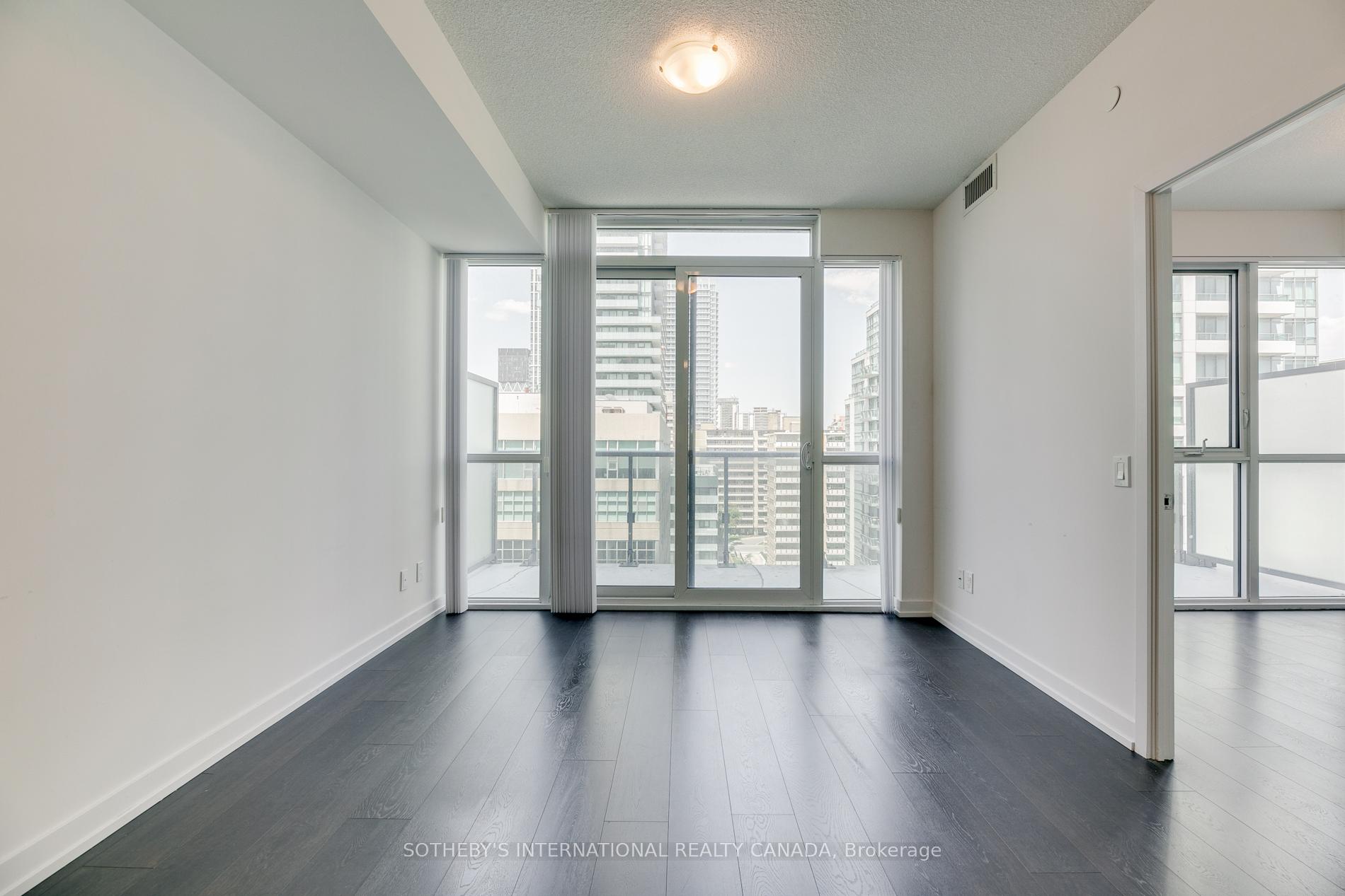 Photo 9 of Unit 904, 125 Redpath Avenue, Toronto, Mount Pleasant West — HOMEH