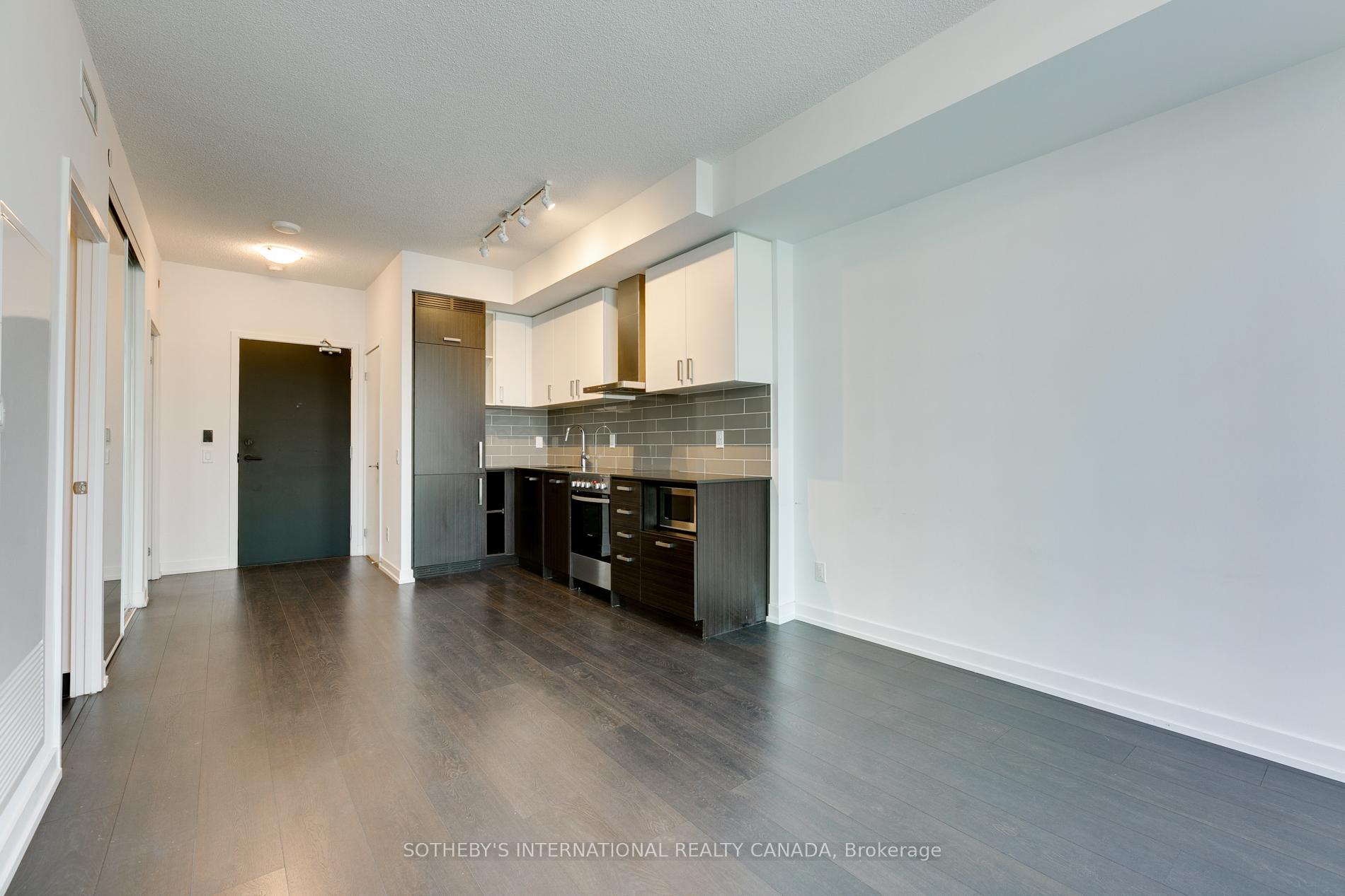 Photo 8 of Unit 904, 125 Redpath Avenue, Toronto, Mount Pleasant West — HOMEH