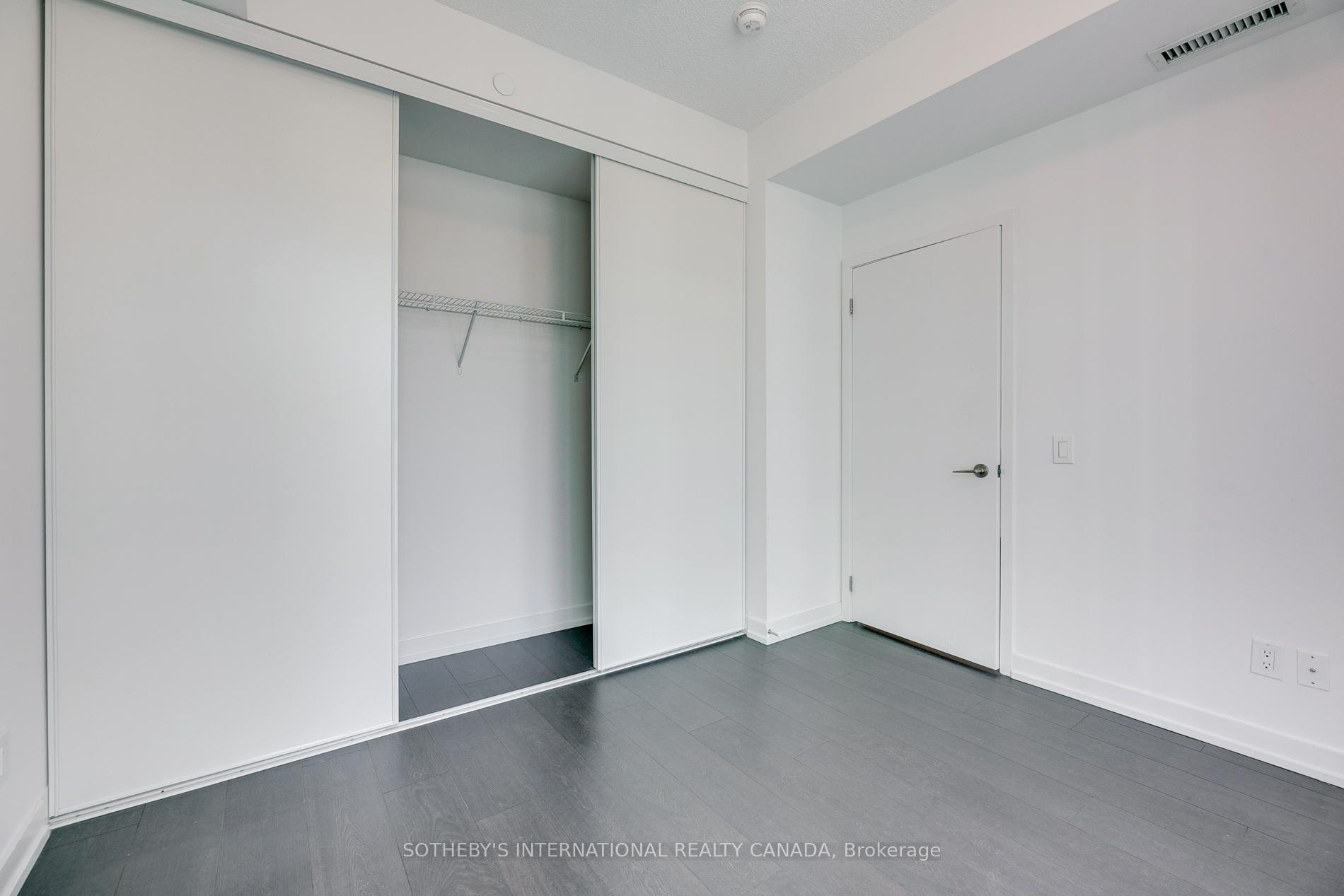 Photo 5 of Unit 904, 125 Redpath Avenue, Toronto, Mount Pleasant West — HOMEH