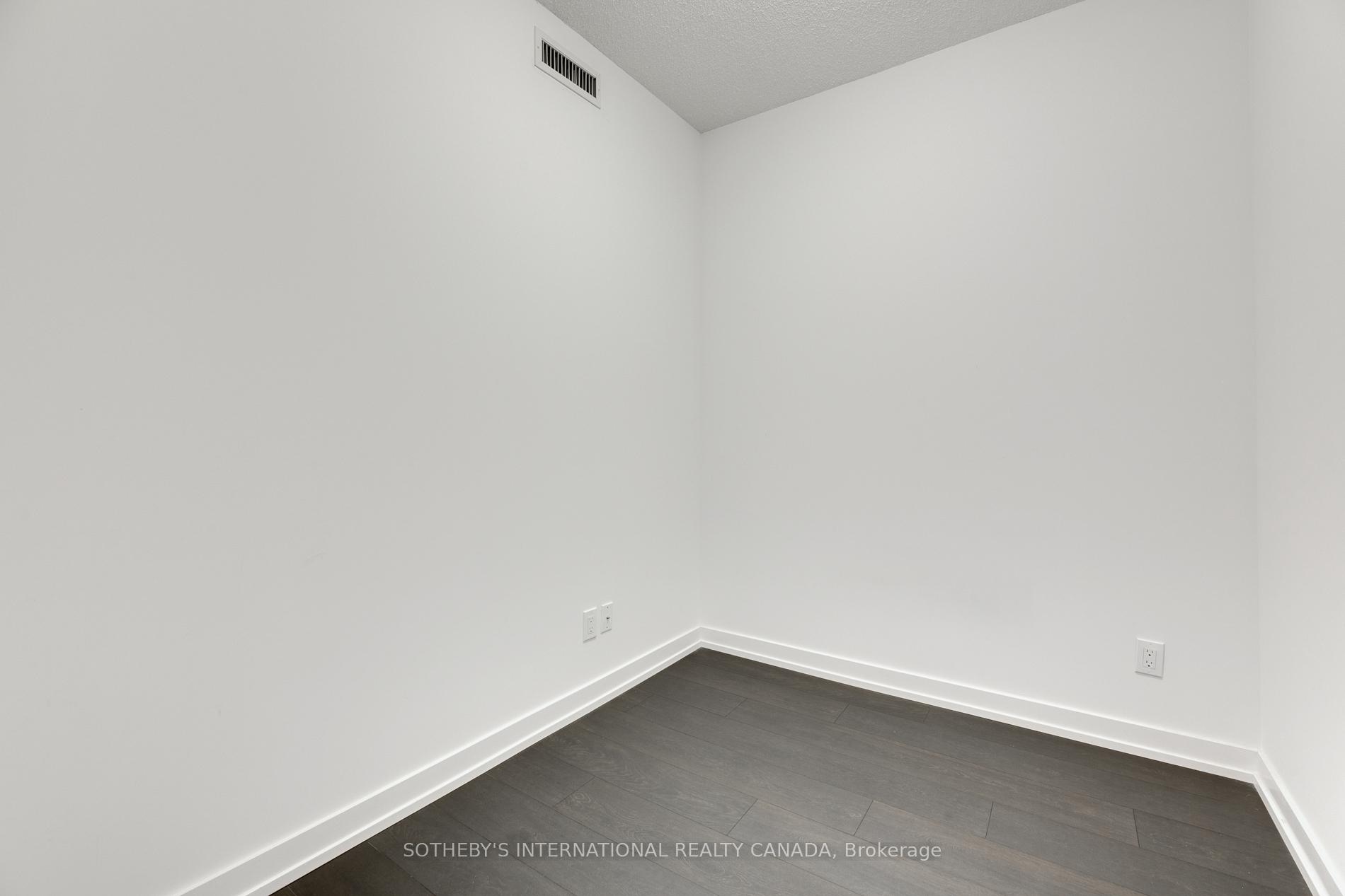 Photo 6 of Unit 904, 125 Redpath Avenue, Toronto, Mount Pleasant West — HOMEH