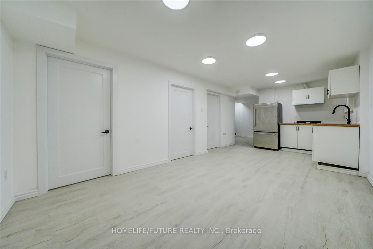 Photo 24 of 14 Knotty Pine Drive, Whitby, Williamsburg — HOMEH